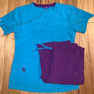 Women’s XS carhartt scrubs. Turquoise and purple.